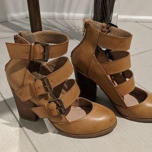 Camel 3.5" heels with buckle detail